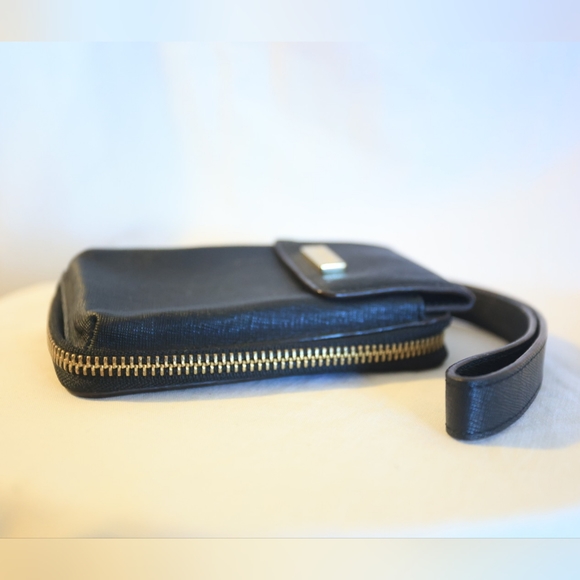 Kate Spade Kirstie Newbury Lane Black Leather Wristlet - Picture 6 of 10